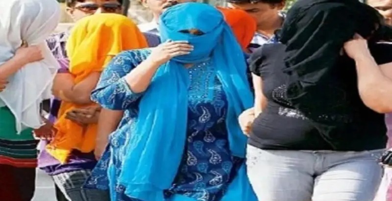 सम्मानित पार्टी के नेता के होटल चल रहा जिस्मफरोशी का धंधा, पंजाब, दिल्ली, यूपी की लड़कियों सहित कारोबारी अरेस्ट
